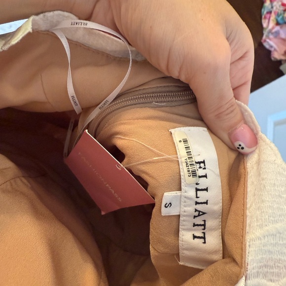 Elliatt Strapless Floral Dress in Cream and Pink - Picture 6 of 6